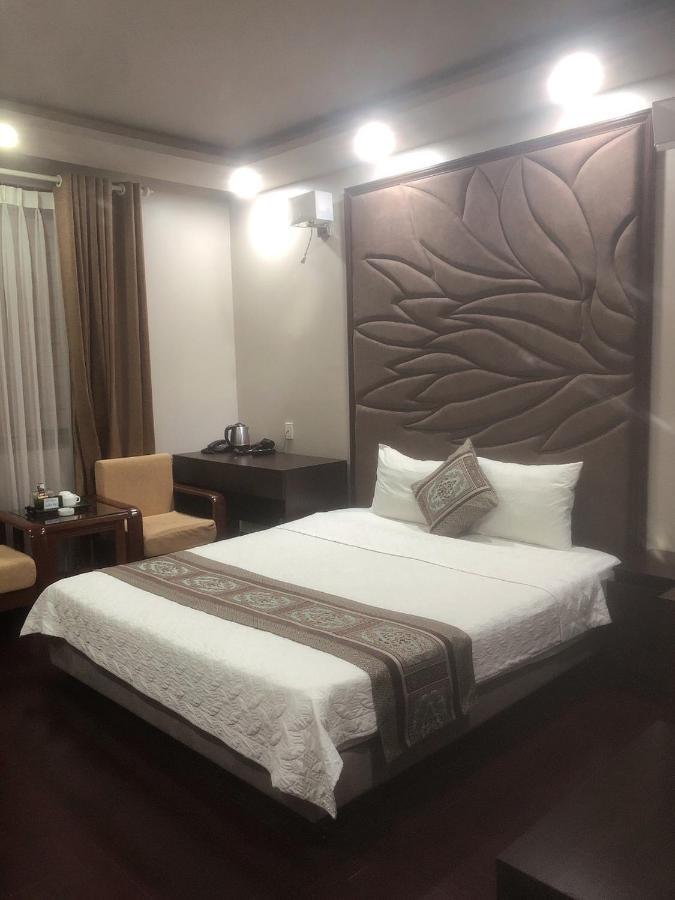 Holiday Hotel Hai Phong Bagian luar foto