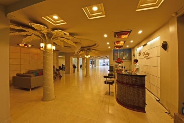 Holiday Hotel Hai Phong Bagian luar foto