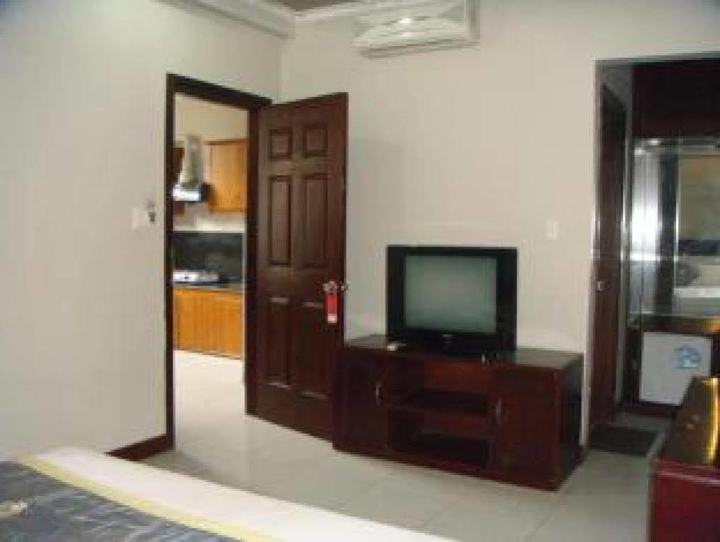 Holiday Hotel Hai Phong Bagian luar foto